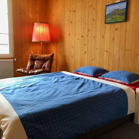 Altes Schulhaus Gimmelwald イン ヴェンゲン