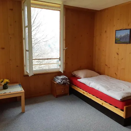 Altes Schulhaus Gimmelwald 여관 *